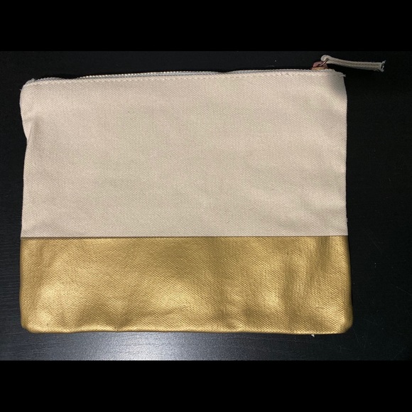 Kate Spade Pouch ♠️ - Picture 2 of 3